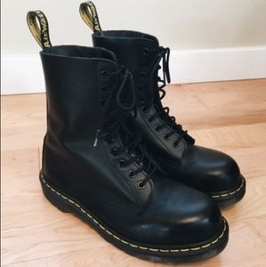 dr martens mid calf boots